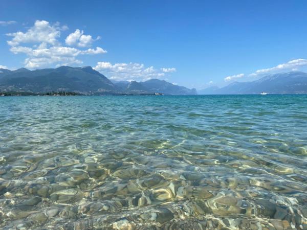 Garden Residence Appartamento Con Terrazzo E Piscina Desenzano del Garda Dış mekan fotoğraf