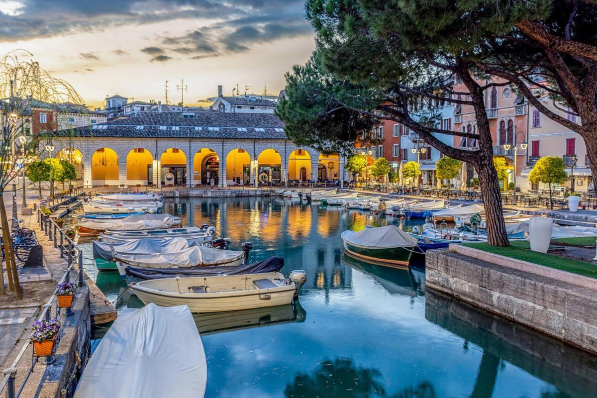 Garden Residence Appartamento Con Terrazzo E Piscina Desenzano del Garda Dış mekan fotoğraf