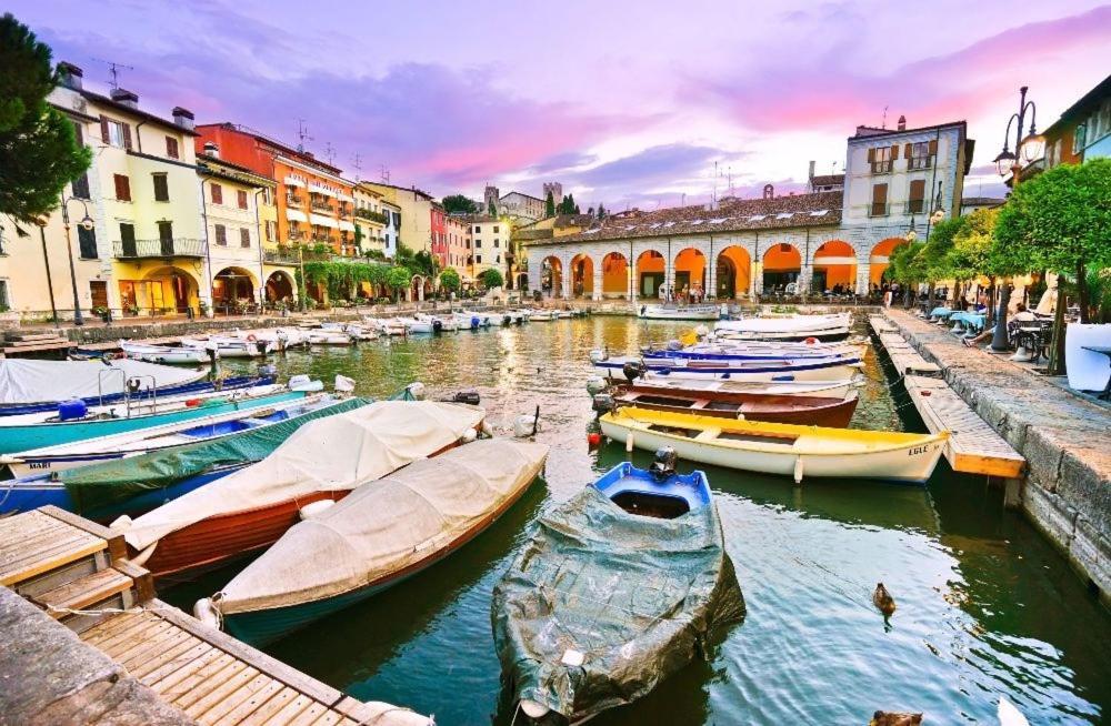 Garden Residence Appartamento Con Terrazzo E Piscina Desenzano del Garda Dış mekan fotoğraf