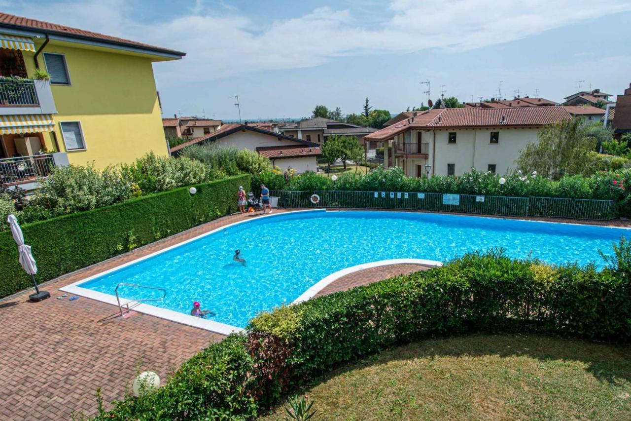Garden Residence Appartamento Con Terrazzo E Piscina Desenzano del Garda Dış mekan fotoğraf